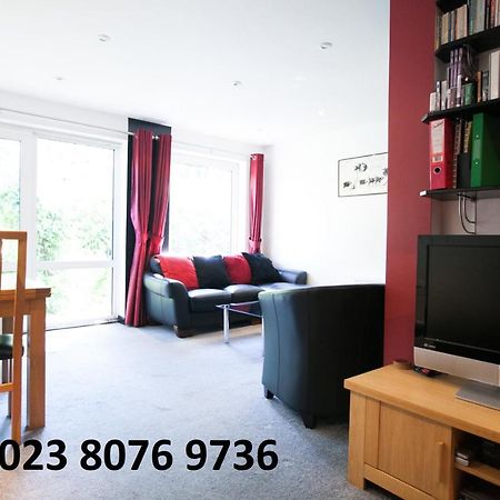 Honest University Apartment 2 Southampton Eksteriør bilde